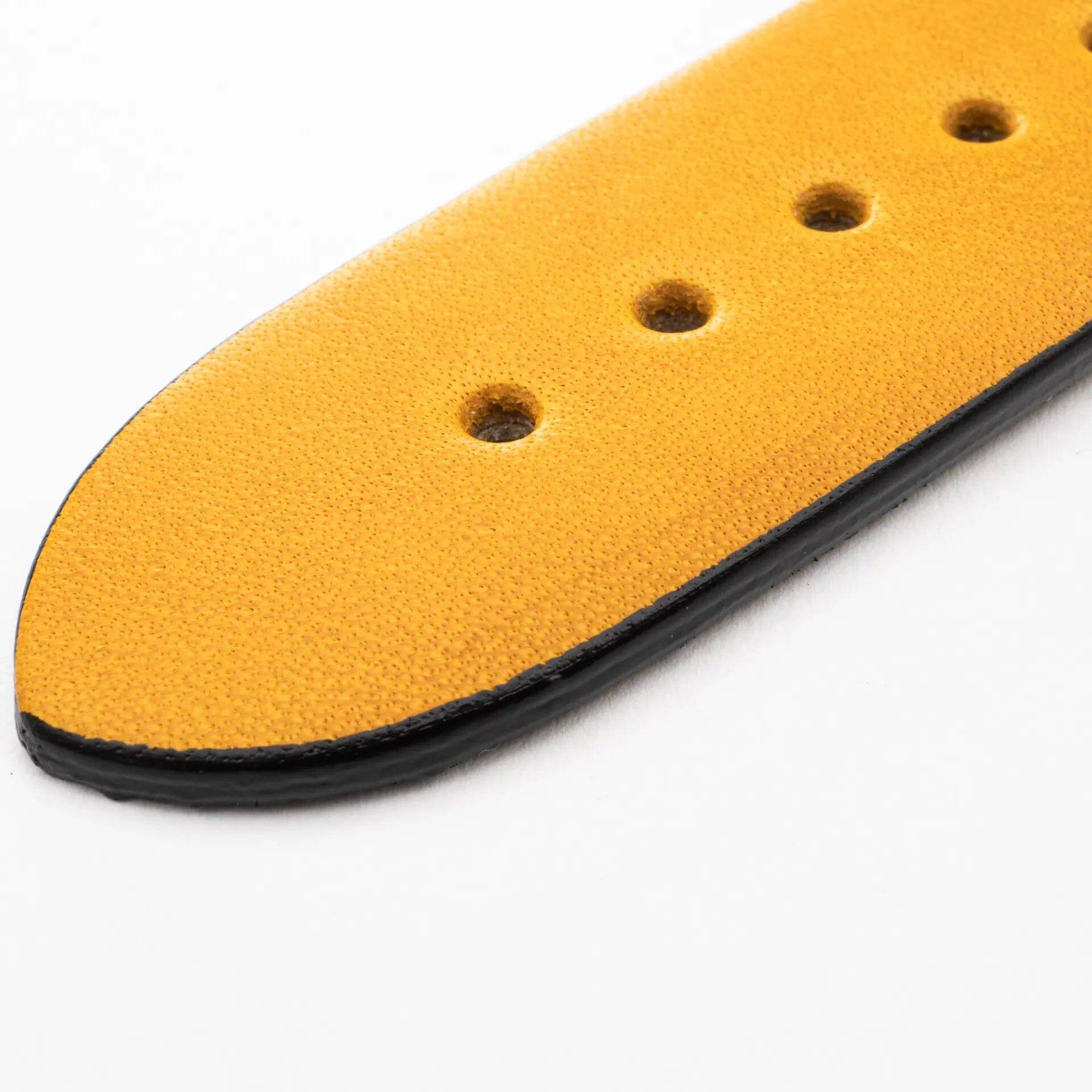 Formula - Vintage - Yellow leather strap-Apple Watch