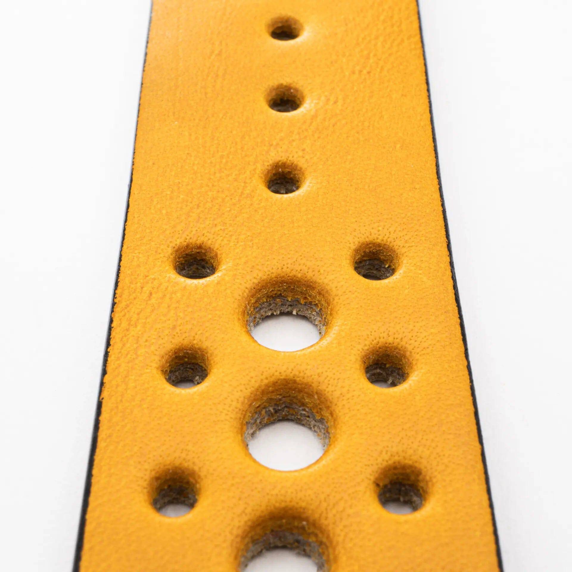 Formula - Vintage - Yellow leather strap-Apple Watch