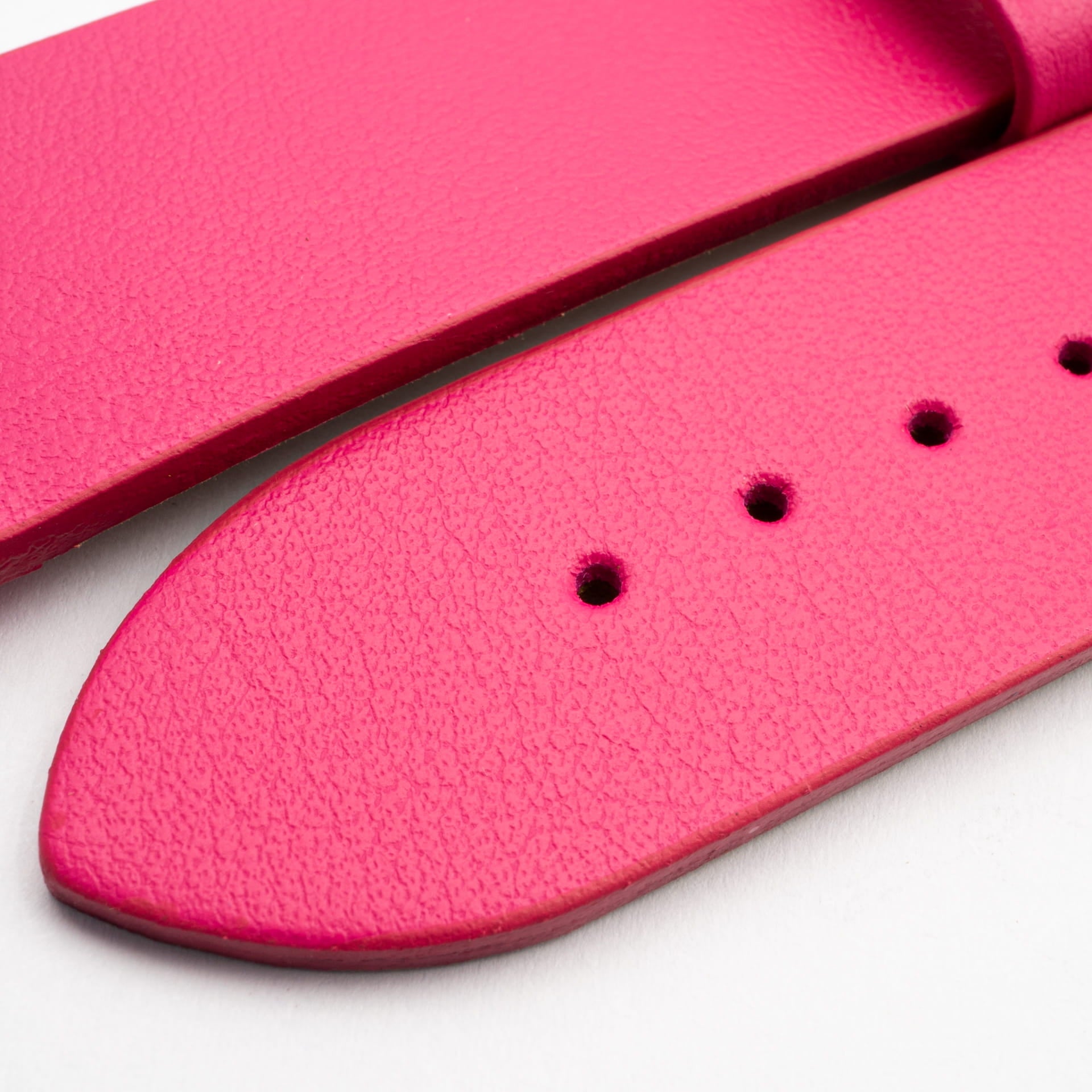 Essential · Classic · XS · Magenta