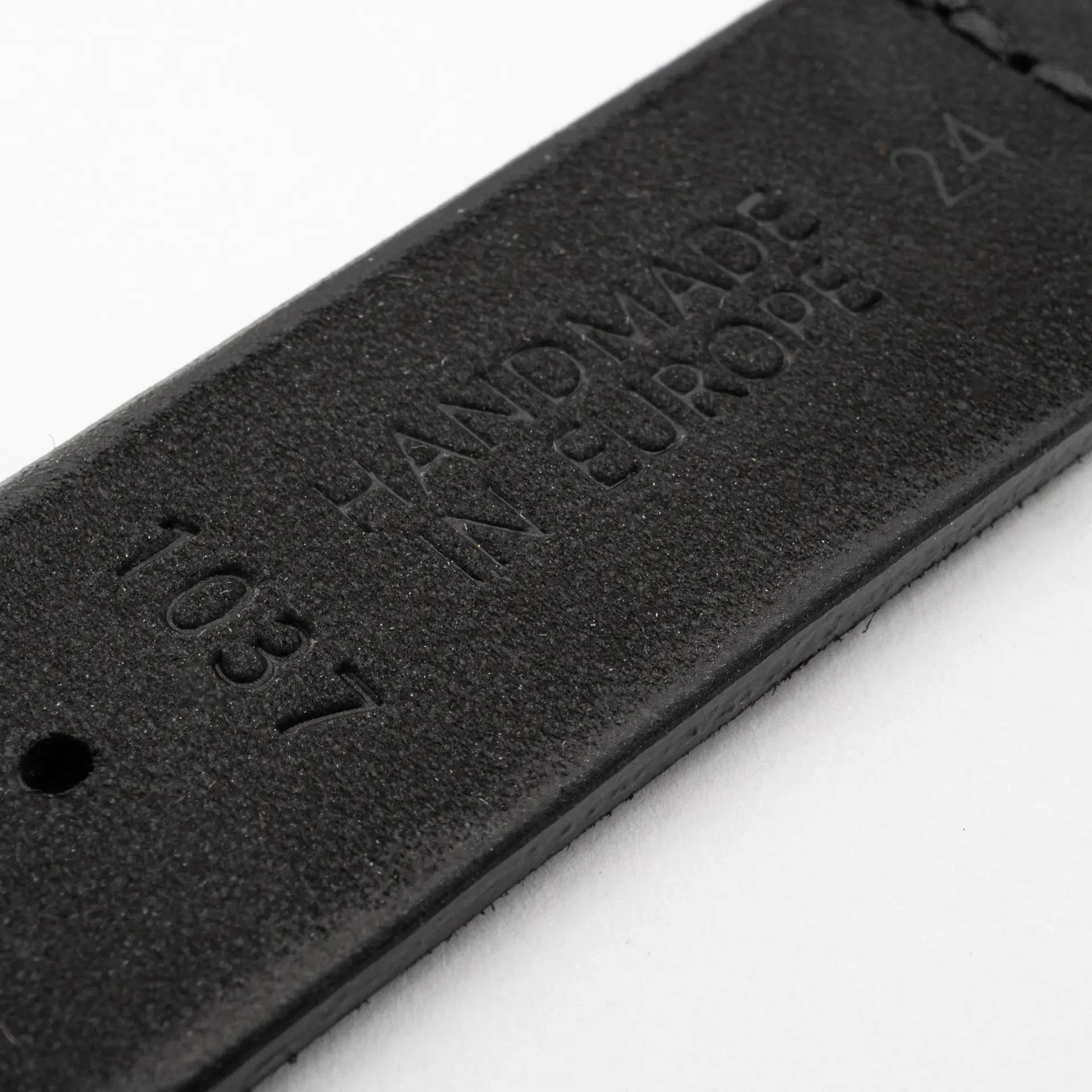 Legacy - Vintage - Black leather strap-Apple Watch