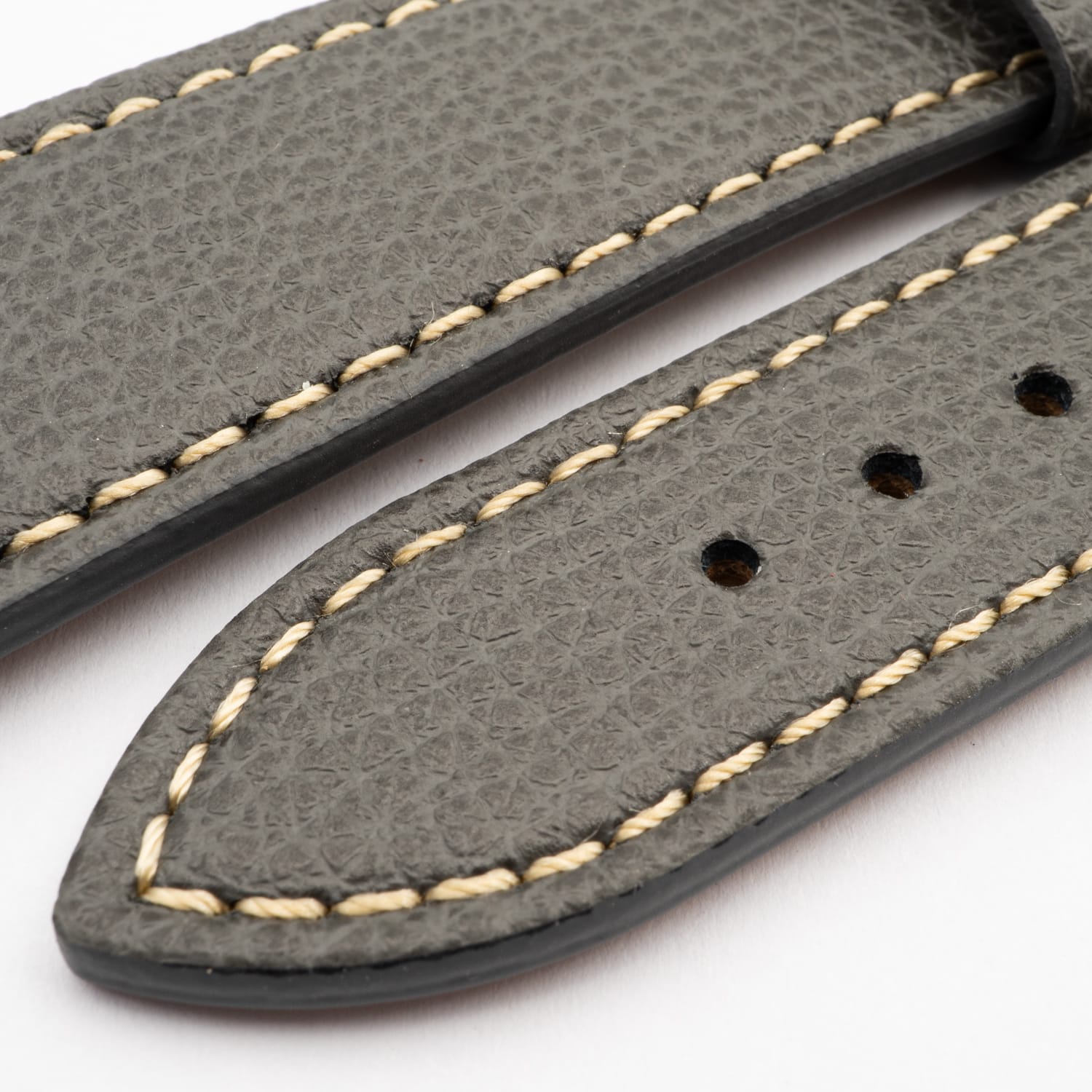 Saffiano · Classic · Grau