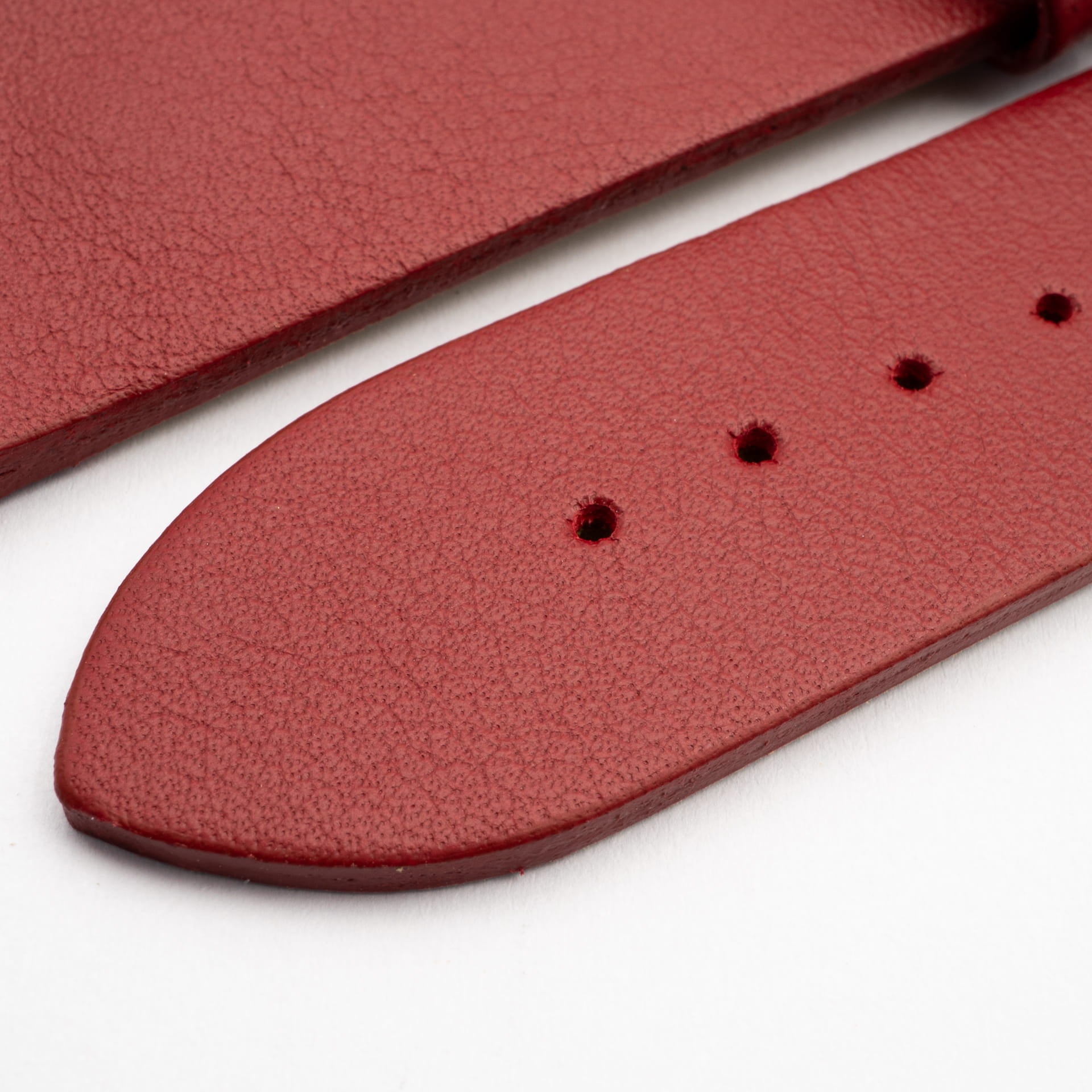 Essential · Classic · XS · Dark red