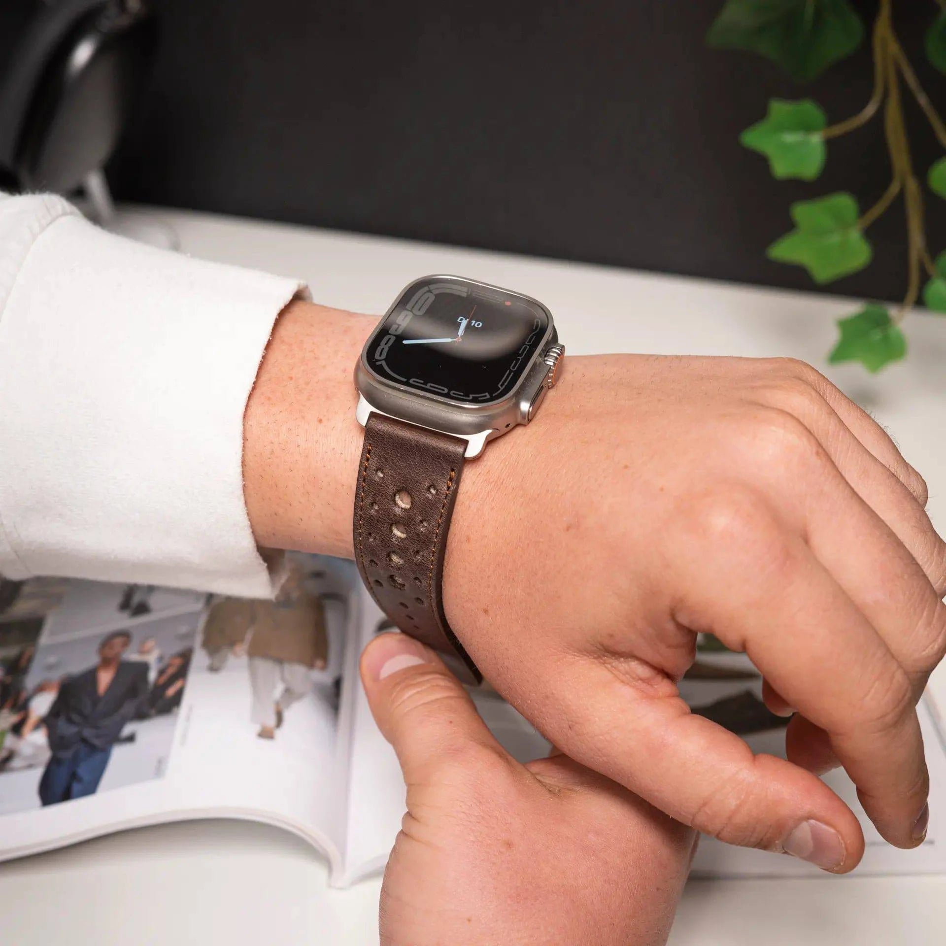 Monaco - Vintage - Dark brown leather strap-Apple Watch