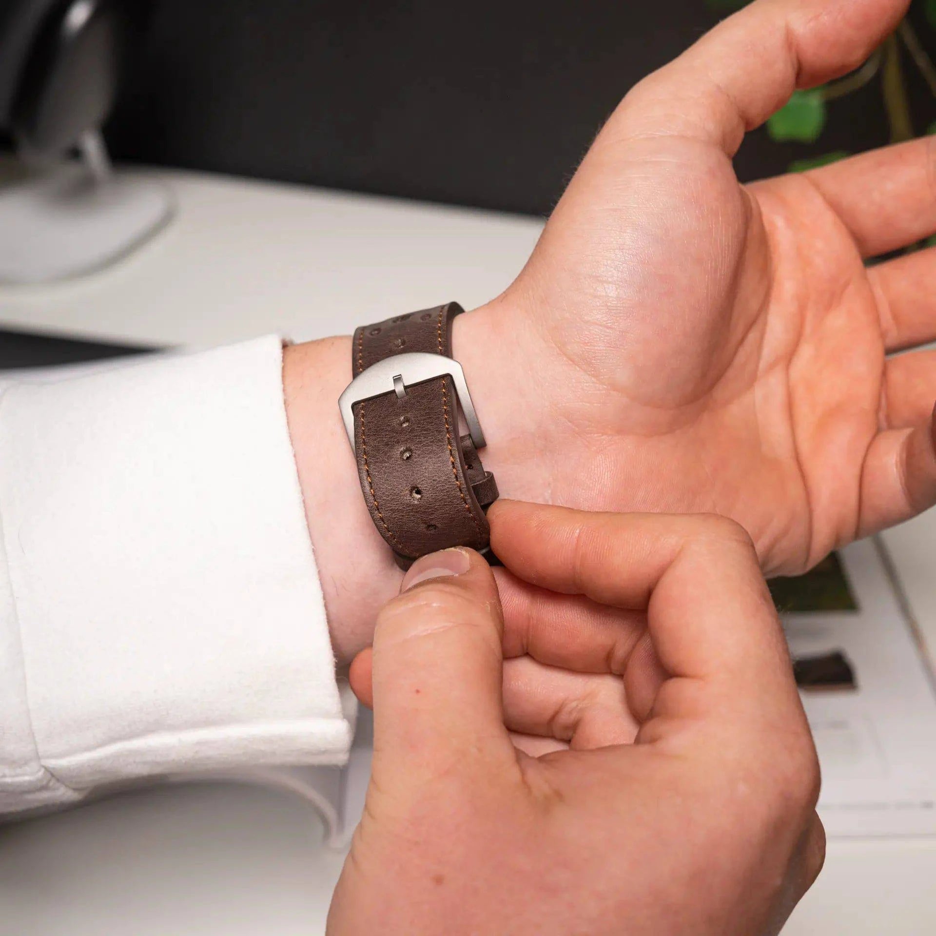 Monaco - Vintage - Dark brown leather strap-Apple Watch
